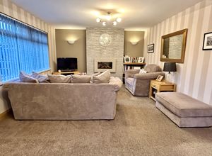 Lounge- click for photo gallery